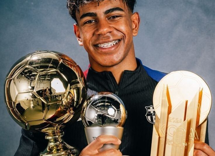 “Cuando Lamine Yamal juega, el balón parece contar una historia.”
